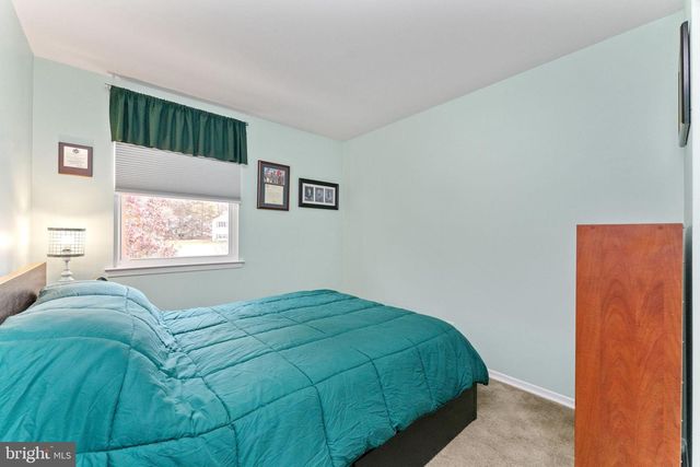 106 HAWTHORNE DR, North Wales, PA 19454