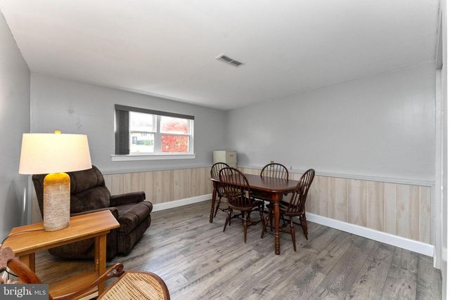 106 HAWTHORNE DR, North Wales, PA 19454