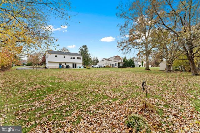 106 HAWTHORNE DR, North Wales, PA 19454