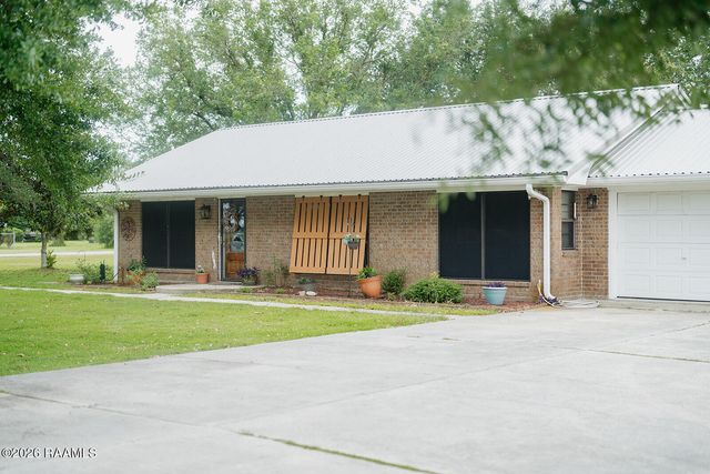 2806 Riverwood Road, New Iberia, LA 70560
