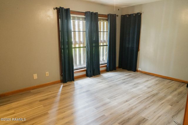 2806 Riverwood Road, New Iberia, LA 70560