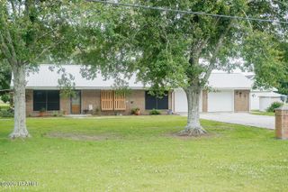 2806 Riverwood Road, New Iberia, LA 70560