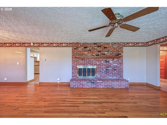 14579 Se PRIMROSE Ave, Milwaukie, OR 97267