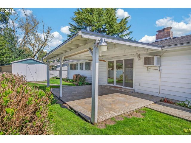 14579 Se PRIMROSE Ave, Milwaukie, OR 97267