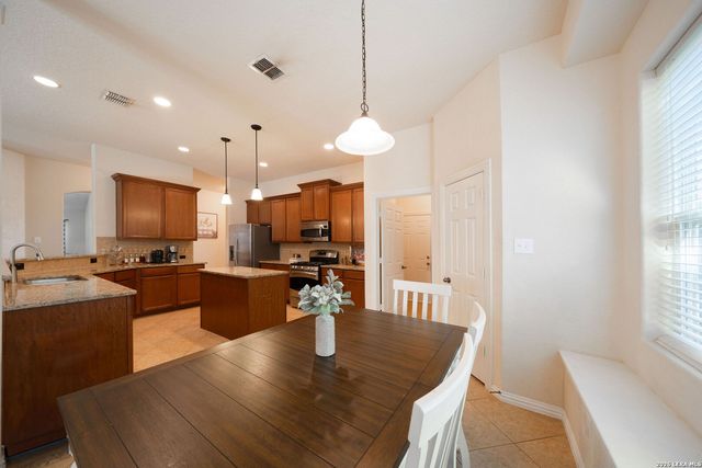 3311 Cameron Cv, San Antonio, TX 78253