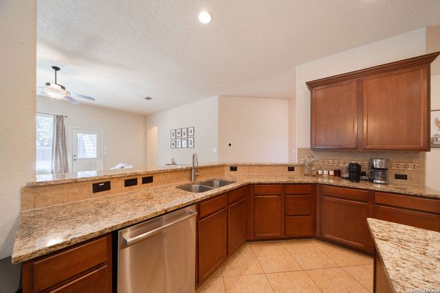 3311 Cameron Cv, San Antonio, TX 78253