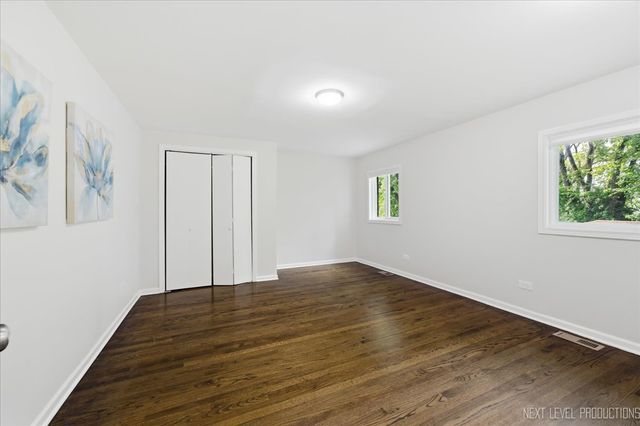 10155 Ivanhoe Avenue, Schiller Park, IL 60176