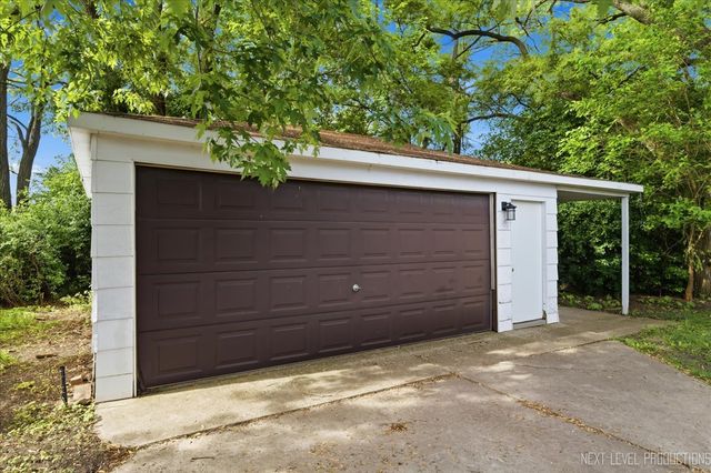 10155 Ivanhoe Avenue, Schiller Park, IL 60176