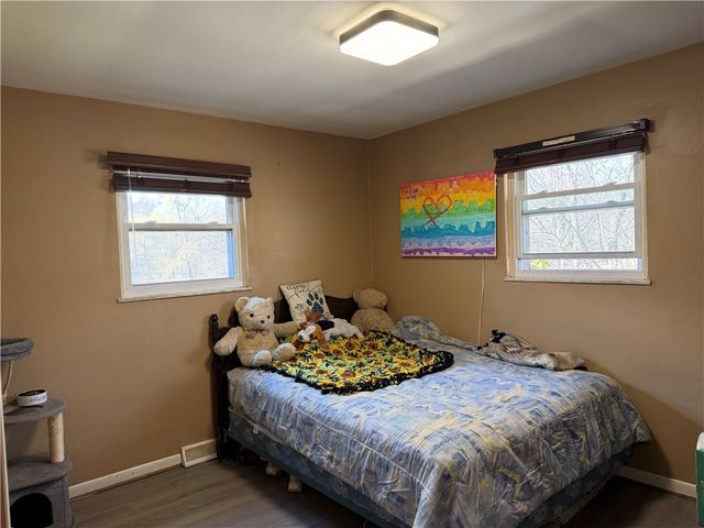 1051 S Lake Rd, Jefferson Twp, PA 16137