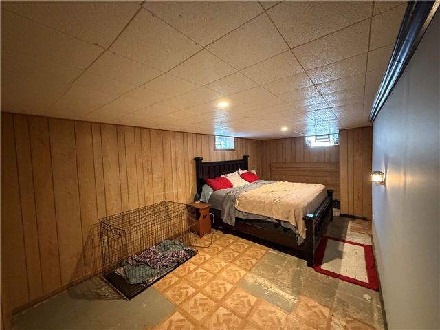 1051 S Lake Rd, Jefferson Twp, PA 16137