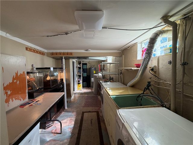 1051 S Lake Rd, Jefferson Twp, PA 16137