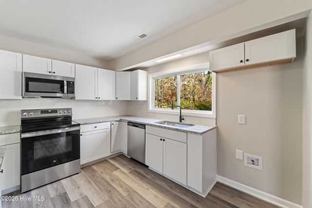 108 Sandy Creek Drive, Leland, NC 28451