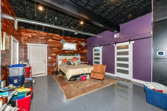 2421 Central Avenue, Indianapolis, IN 46205