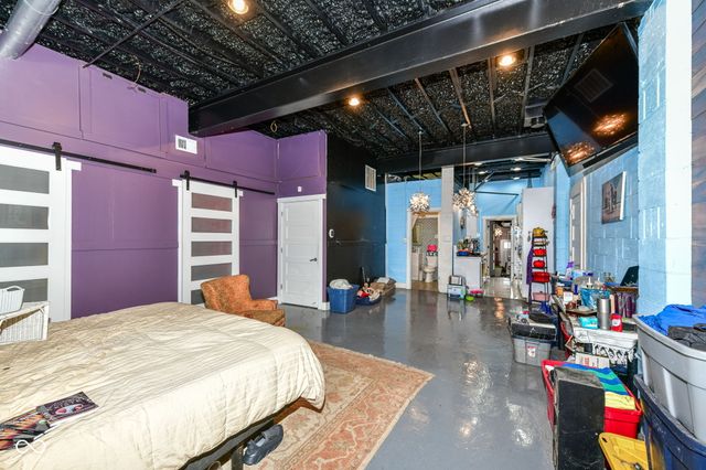 2421 Central Avenue, Indianapolis, IN 46205