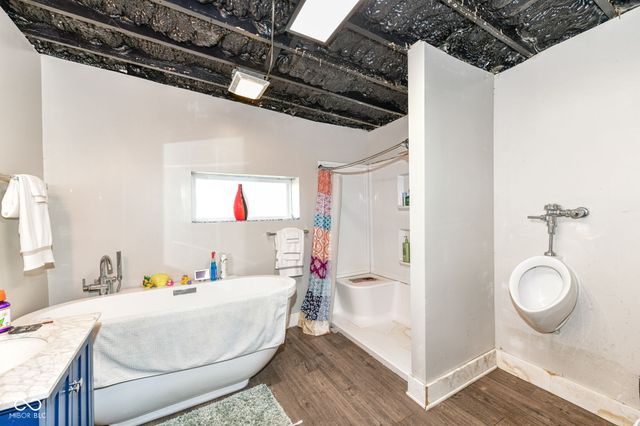 2421 Central Avenue, Indianapolis, IN 46205