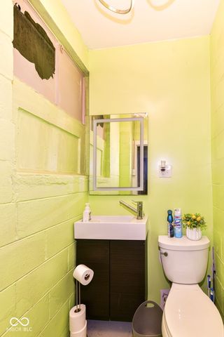 2421 Central Avenue, Indianapolis, IN 46205