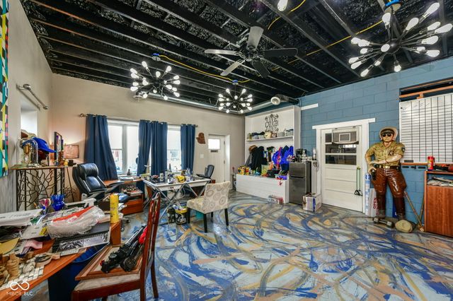 2421 Central Avenue, Indianapolis, IN 46205