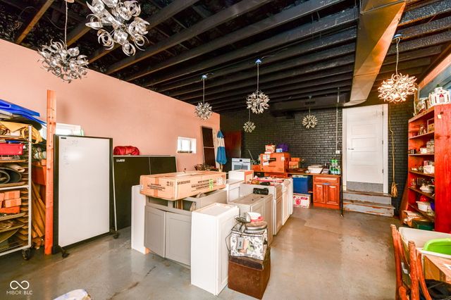 2421 Central Avenue, Indianapolis, IN 46205