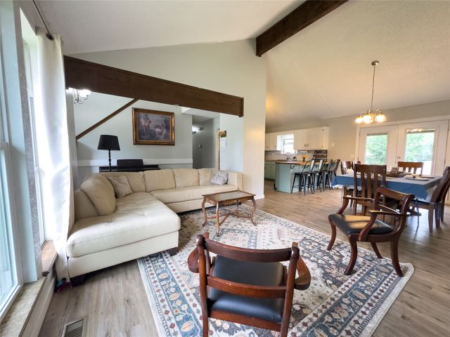 704 W Vicksburg Street, Broken Arrow, OK 74011
