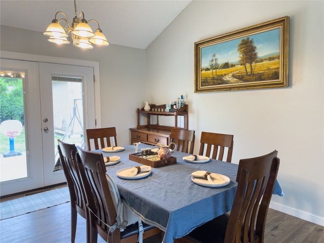 704 W Vicksburg Street, Broken Arrow, OK 74011