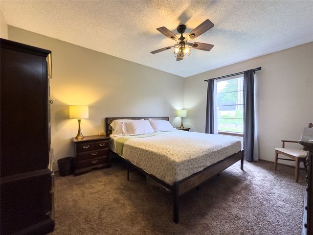 704 W Vicksburg Street, Broken Arrow, OK 74011