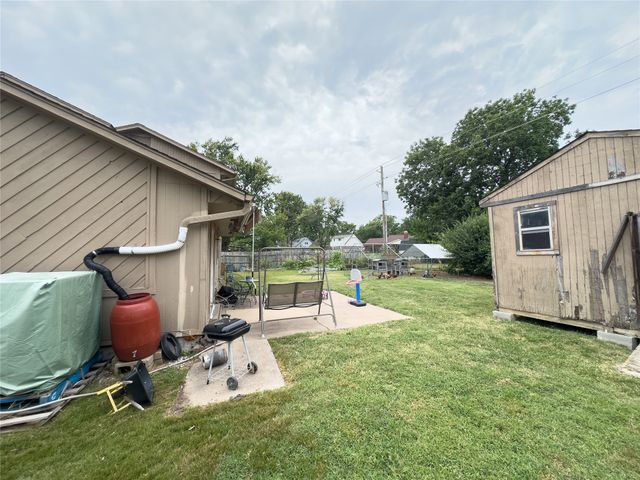 704 W Vicksburg Street, Broken Arrow, OK 74011