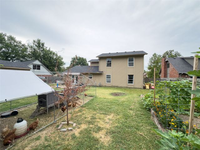 704 W Vicksburg Street, Broken Arrow, OK 74011