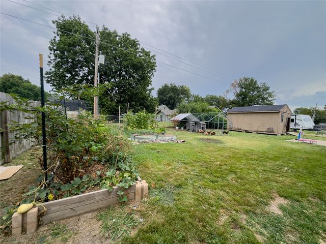 704 W Vicksburg Street, Broken Arrow, OK 74011