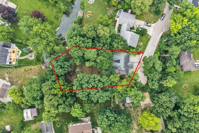 30215 Forest DRIVE, Burlington, WI 53105