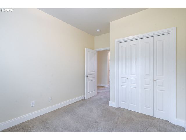 12312 Sw MEADER Way, Beaverton, OR 97008
