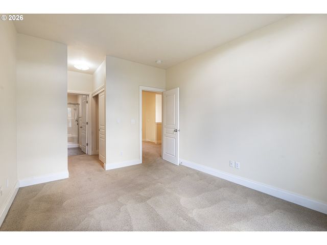 12312 Sw MEADER Way, Beaverton, OR 97008