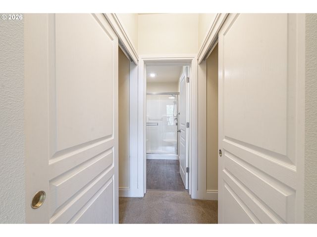 12312 Sw MEADER Way, Beaverton, OR 97008