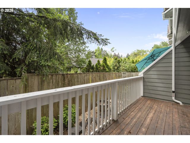 12312 Sw MEADER Way, Beaverton, OR 97008