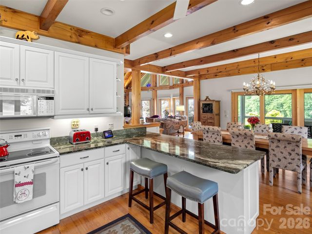 33 Banker Drive, Waynesville, NC 28786