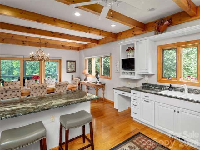 33 Banker Drive, Waynesville, NC 28786