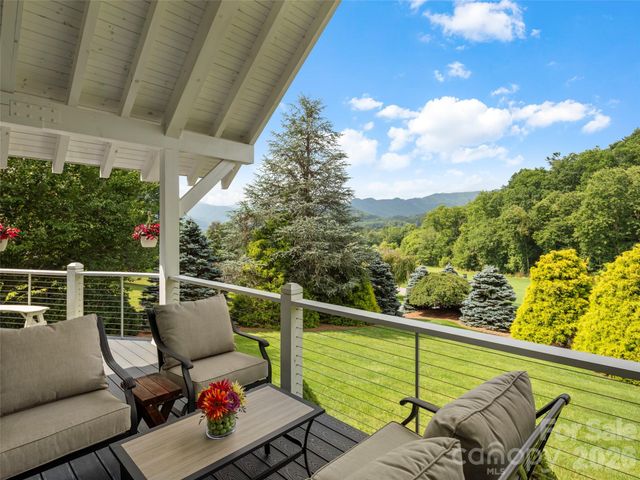 33 Banker Drive, Waynesville, NC 28786