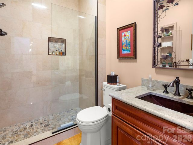 33 Banker Drive, Waynesville, NC 28786