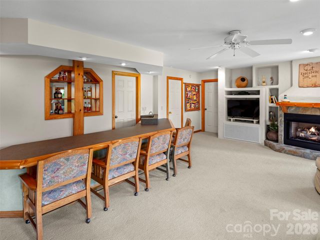33 Banker Drive, Waynesville, NC 28786