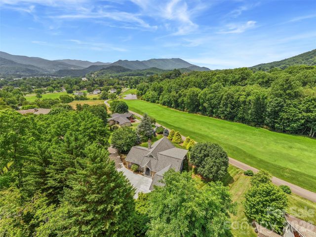 33 Banker Drive, Waynesville, NC 28786
