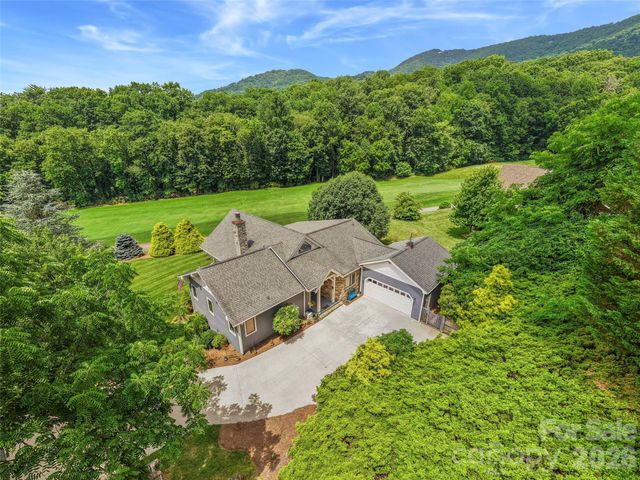 33 Banker Drive, Waynesville, NC 28786