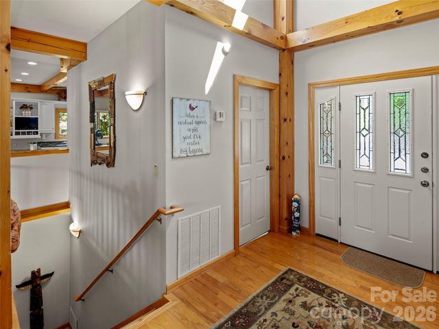 33 Banker Drive, Waynesville, NC 28786