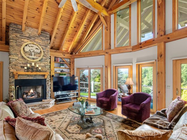 33 Banker Drive, Waynesville, NC 28786