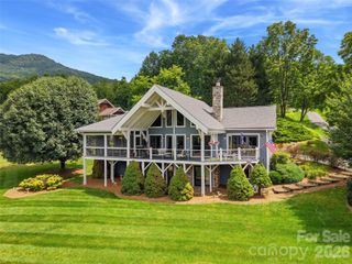 33 Banker Drive, Waynesville, NC 28786