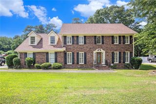 4837 Mystere SW Circle, Lilburn, GA 30047