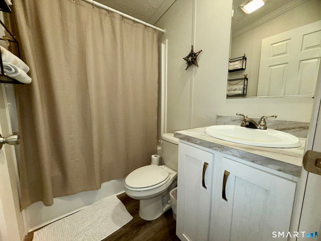 40 Matthews Street TRLR 30, Bristol, CT 06010