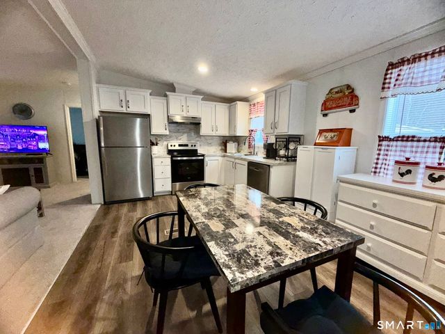 40 Matthews Street TRLR 30, Bristol, CT 06010