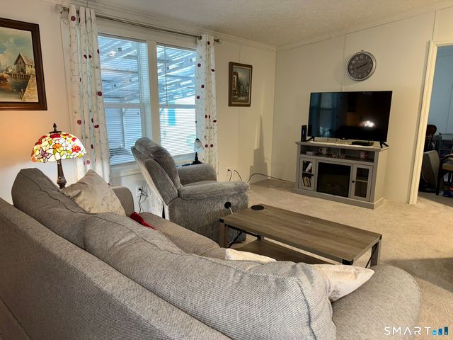 40 Matthews Street TRLR 30, Bristol, CT 06010