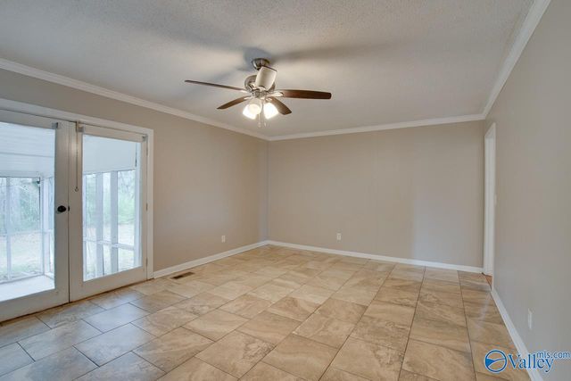 2107 Edinburgh Drive, Huntsville, AL 35803