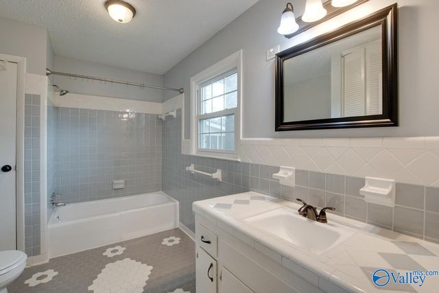 2107 Edinburgh Drive, Huntsville, AL 35803