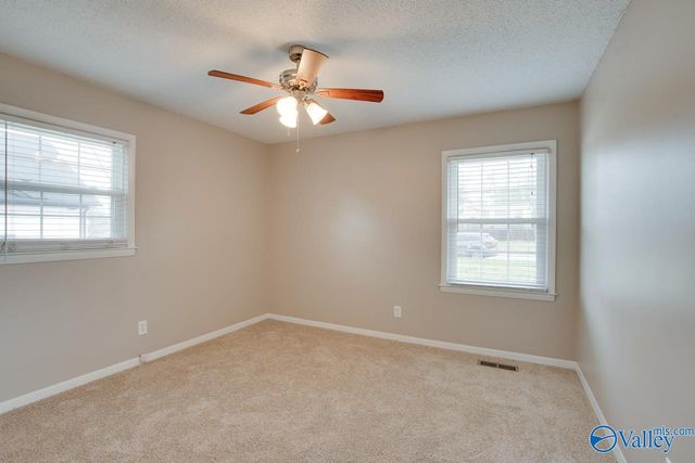 2107 Edinburgh Drive, Huntsville, AL 35803